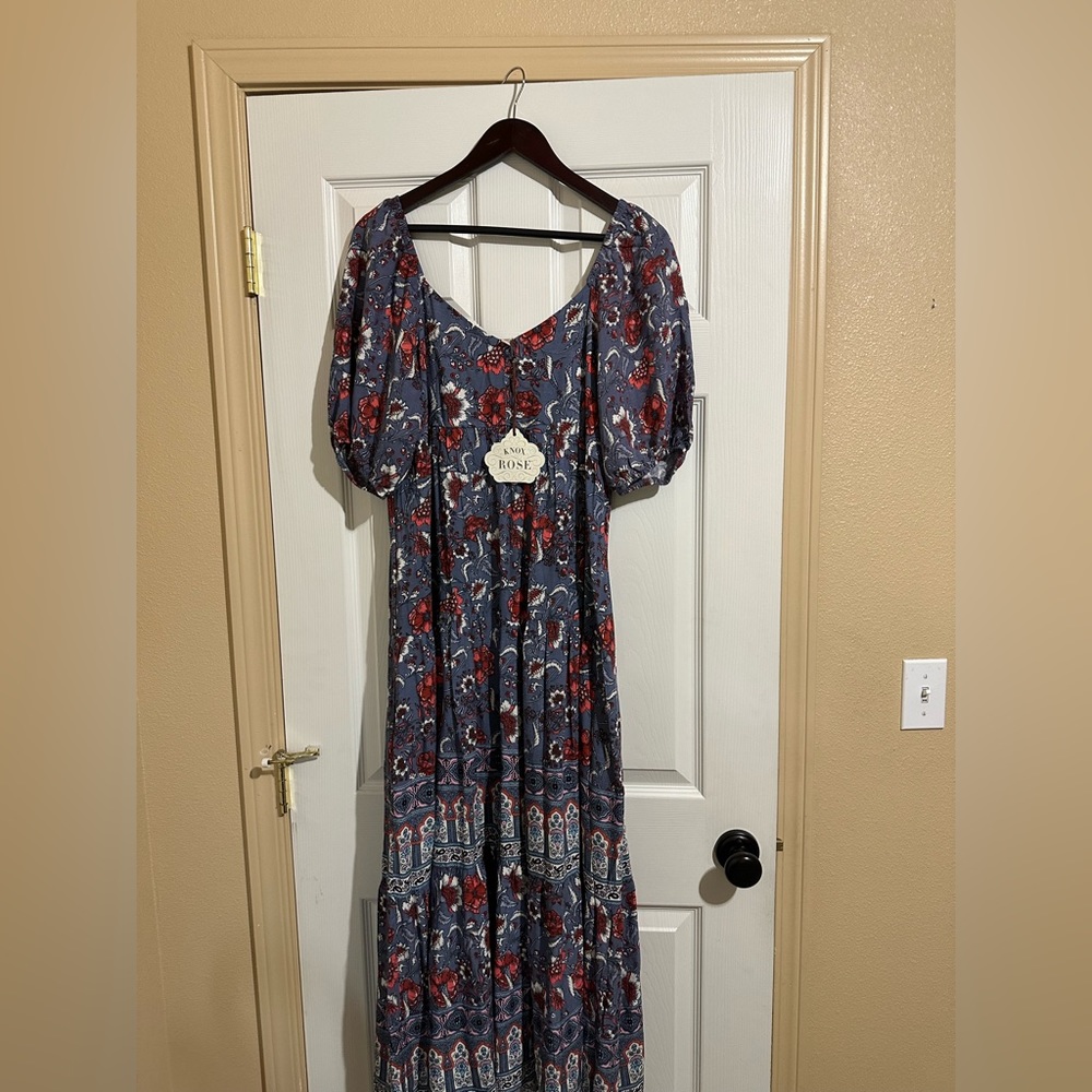 Knox Rose beautiful long dress